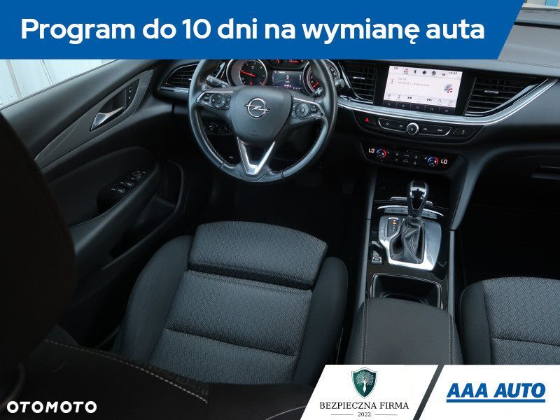 Opel Insignia - 8