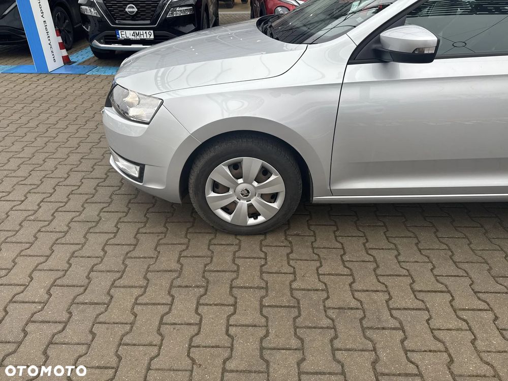 Skoda RAPID Spb 1.2 TSI Ambition - 18