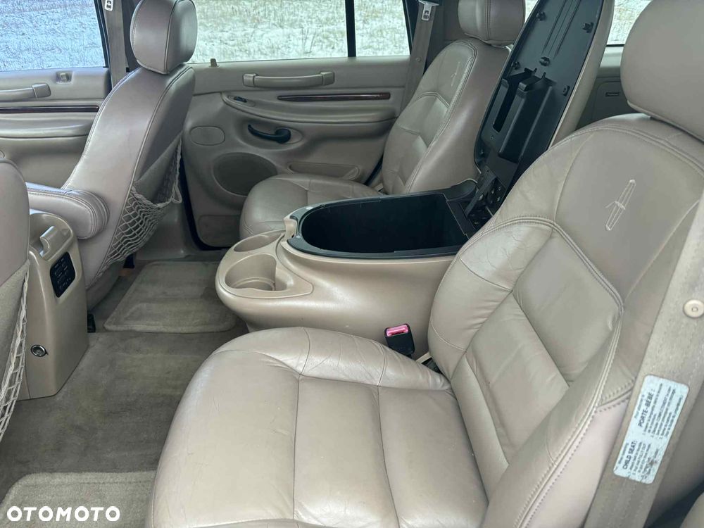 Lincoln Navigator - 28