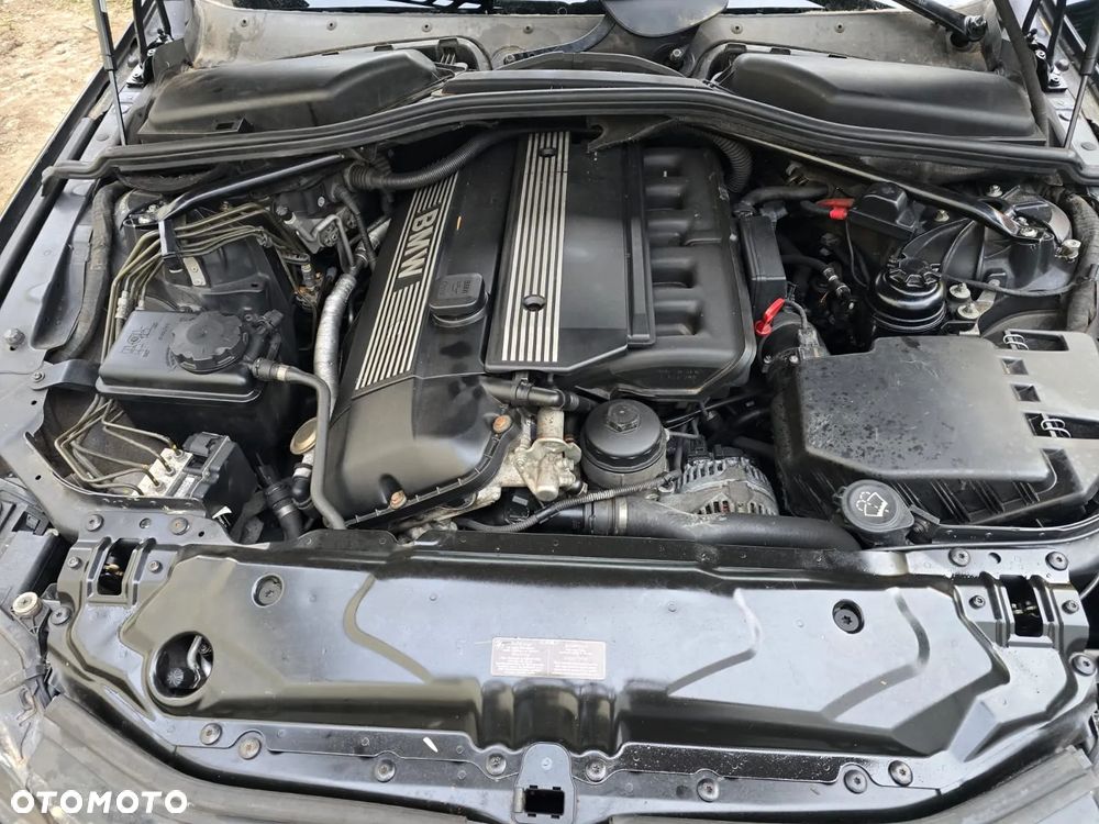 BMW Seria 5 520i - 6