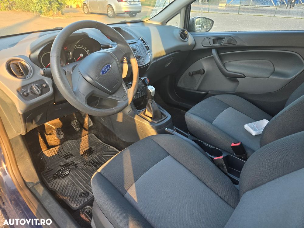 Ford Fiesta 1.25i Ambiente - 6