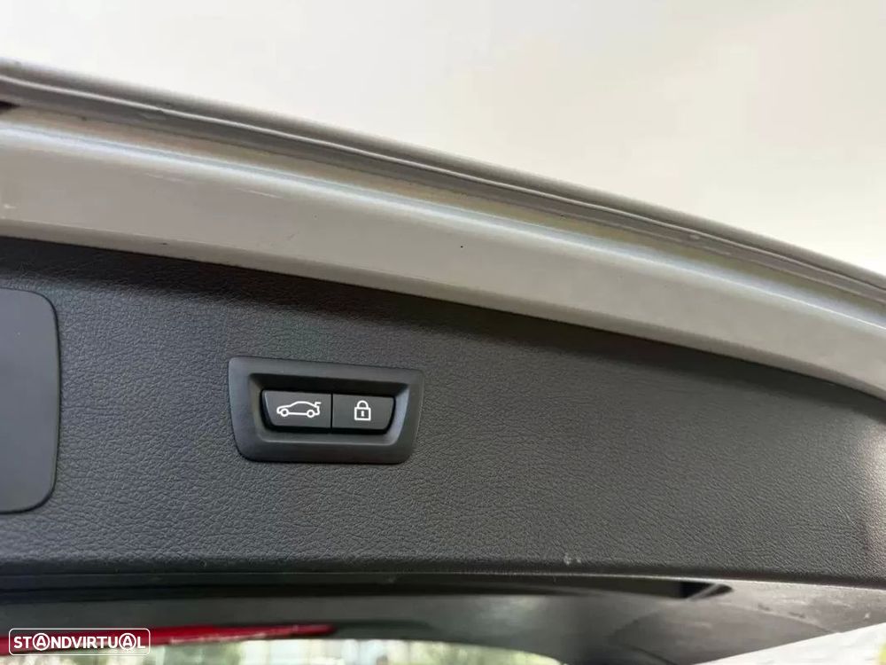 BMW 218 Active Tourer i Line Luxury Auto - 28