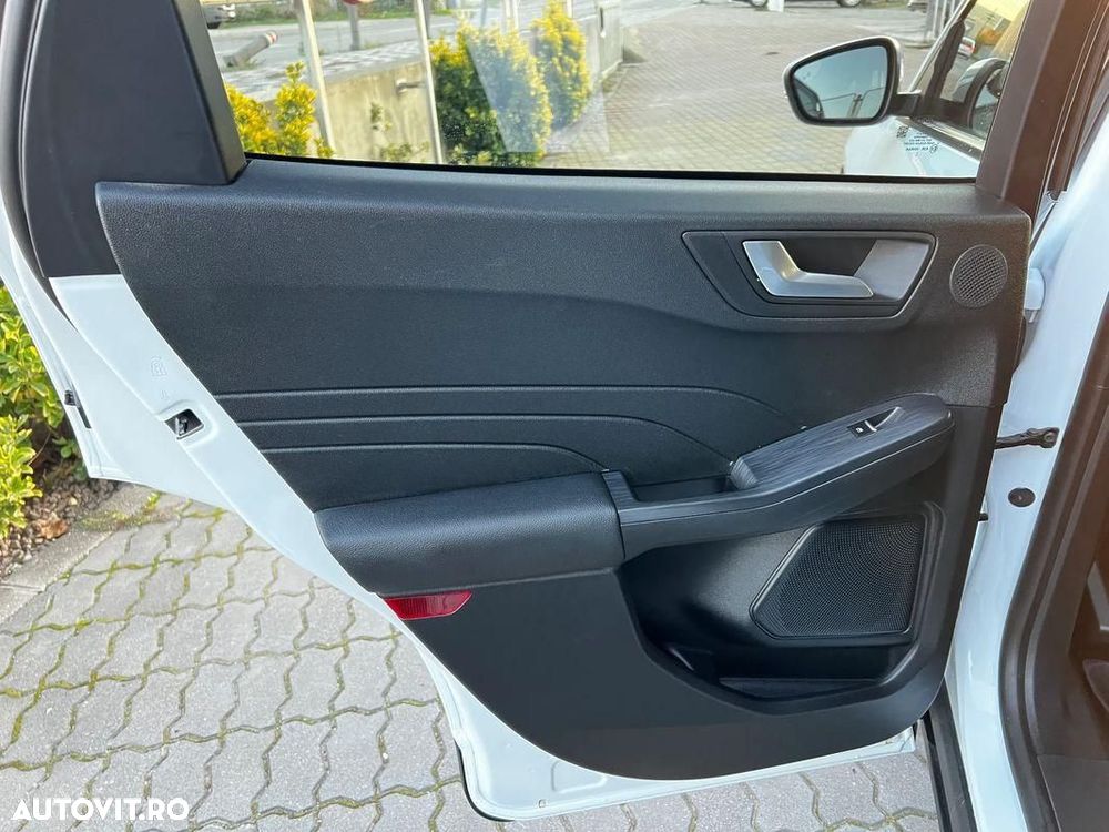 Ford Kuga 2.5 Duratec FHEV AWD Titanium - 39