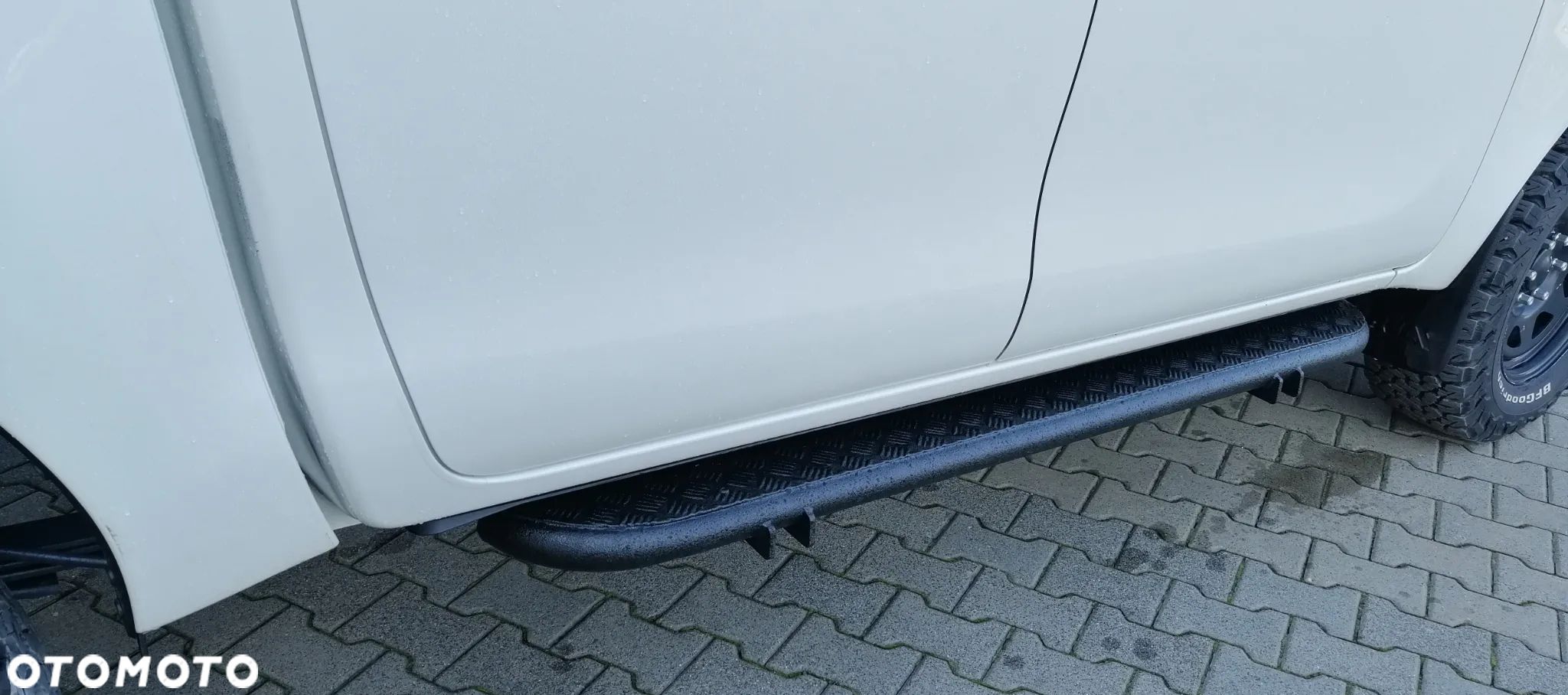 Toyota Hlux Progi boczne, orurowanie boczne - 11