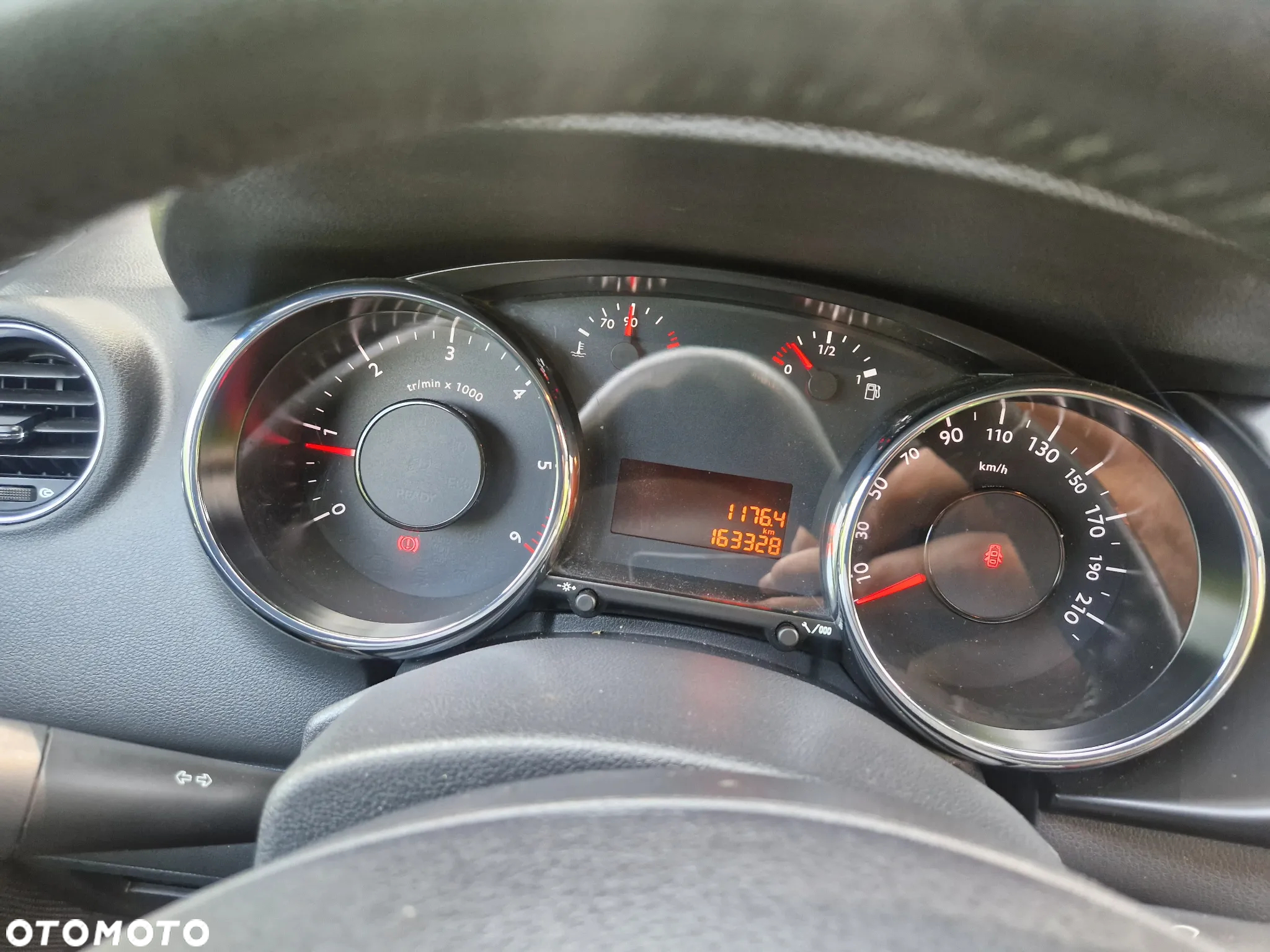Peugeot 3008 HDi 115 Active - 19