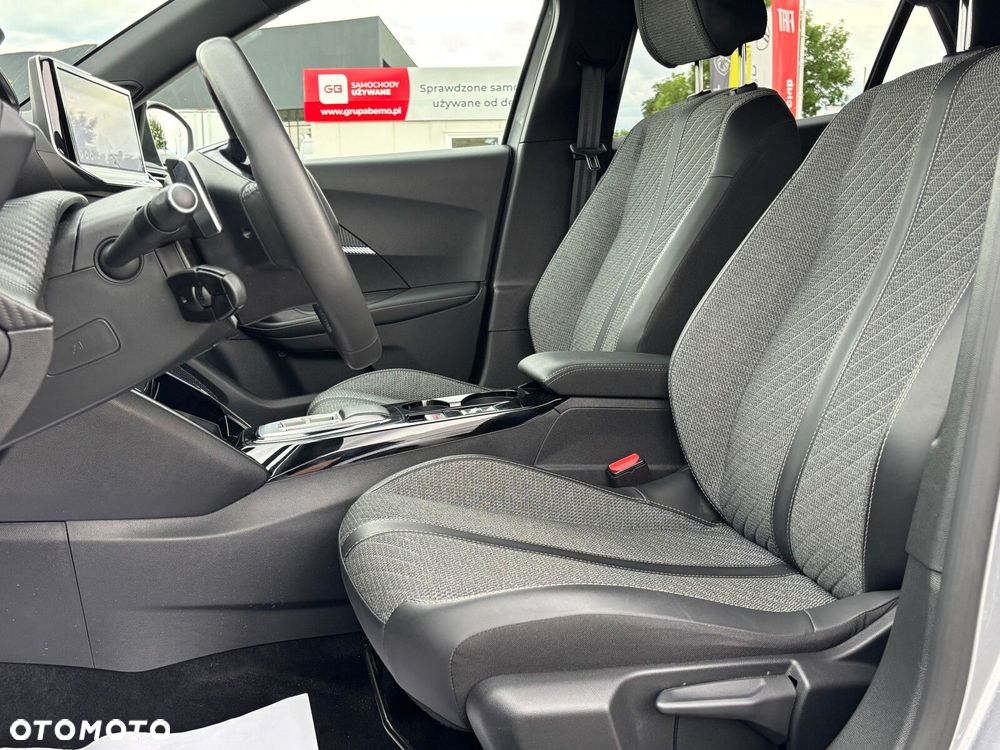 Peugeot 2008 - 12