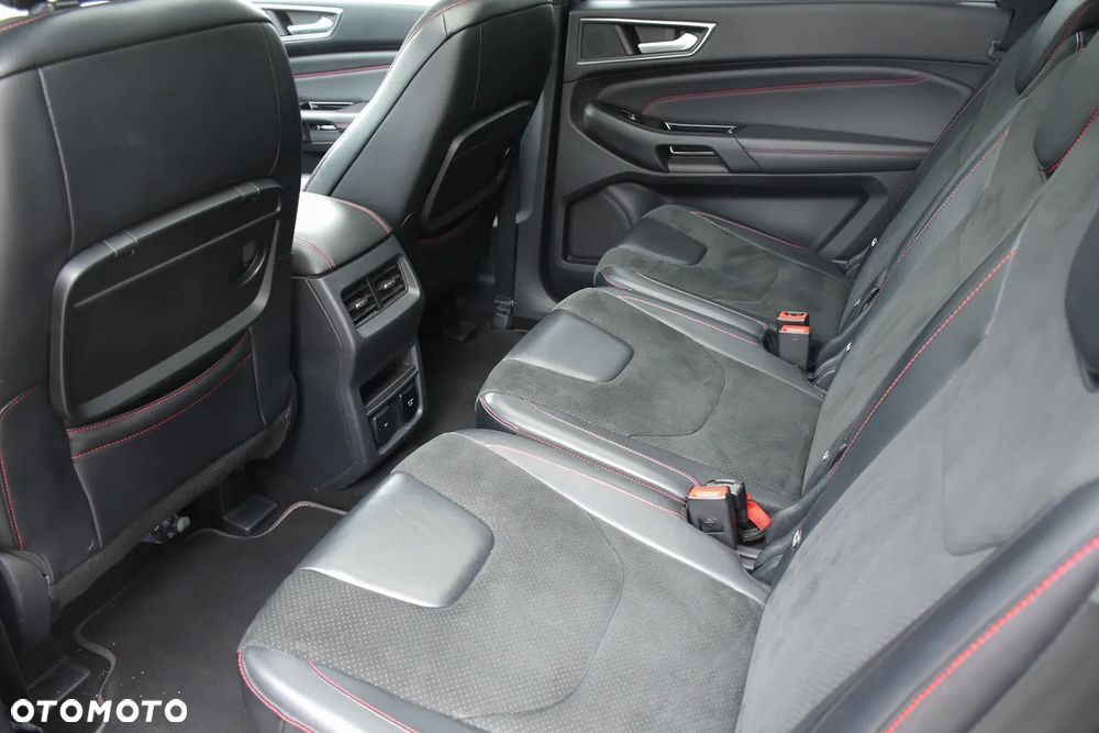Ford S-Max 2.0 TDCi ST-Line PowerShift - 33