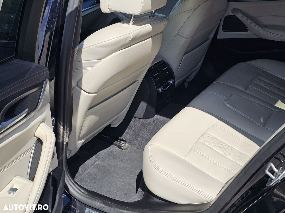 BMW Seria 5 540d xDrive AT MHEV - 15