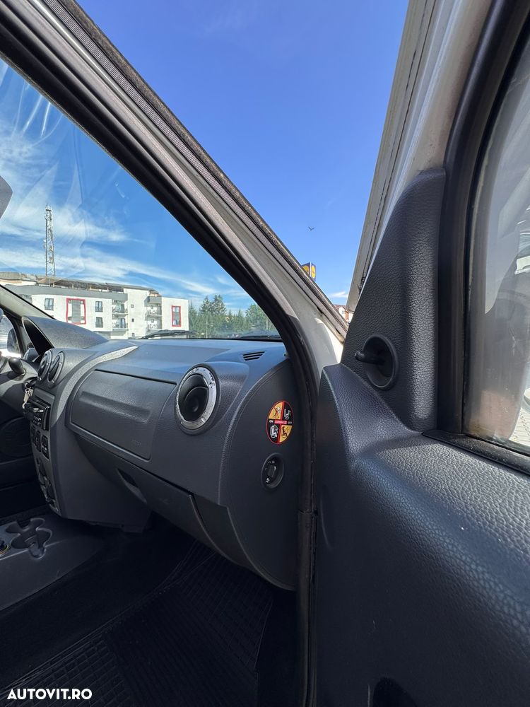 Dacia Logan - 12