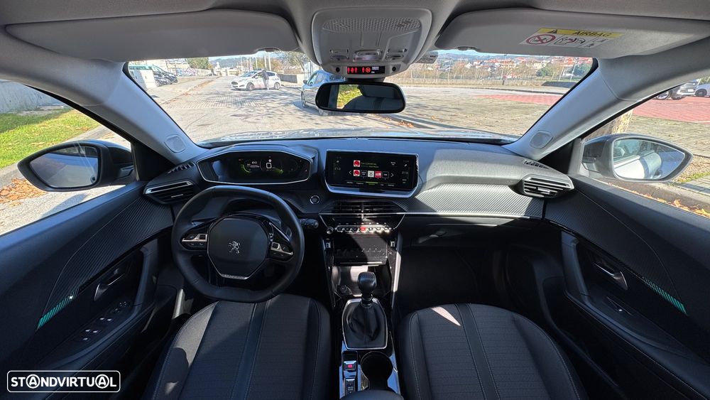 Peugeot 2008 1.2 PureTech Allure Pack - 14