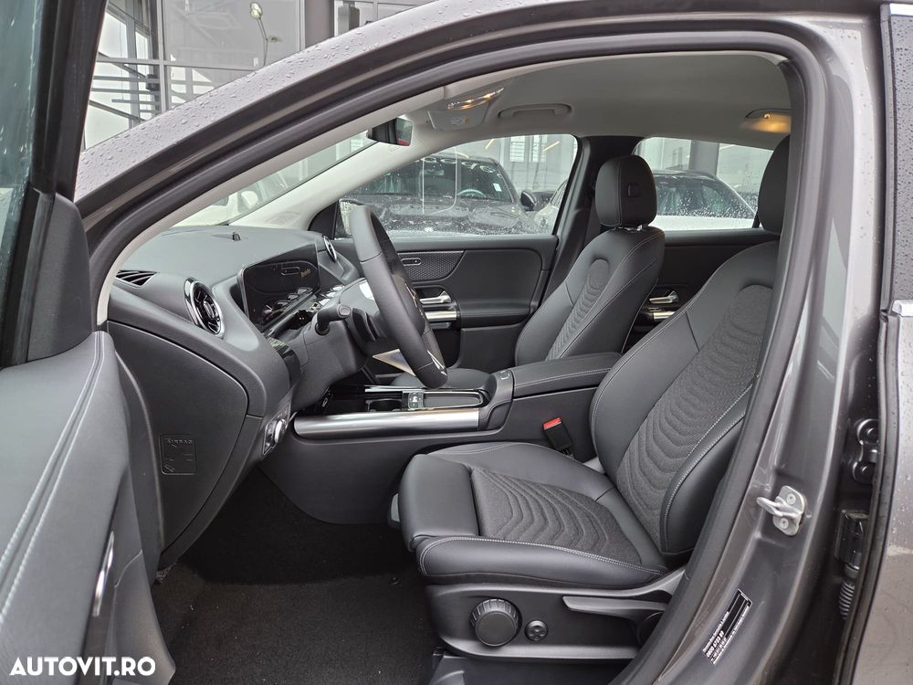 Mercedes-Benz GLA 180 MHEV - 10