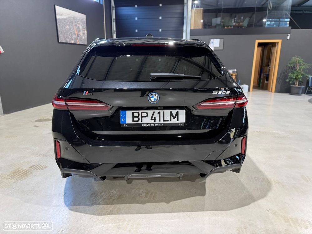 BMW 530 e Pack Desportivo M - 15