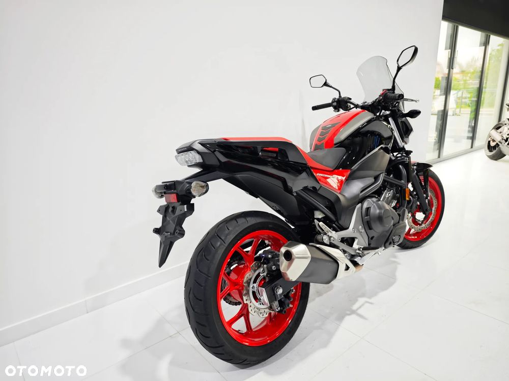 Honda NC - 9