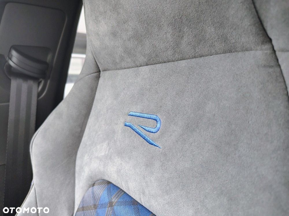 Volkswagen Golf Variant 2.0 TSI 4Motion R - 16