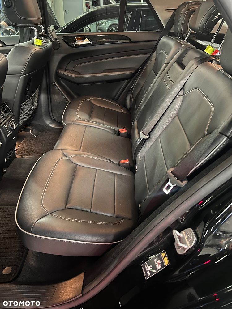 Mercedes-Benz ML 350 BlueTec 4-Matic - 15