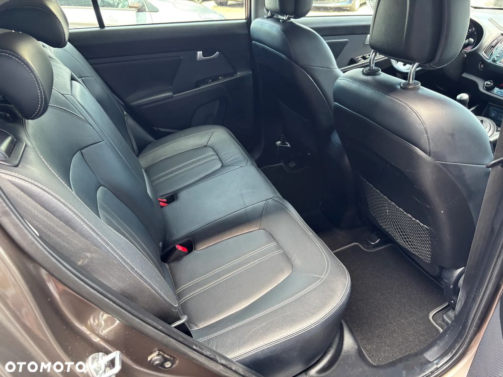 Kia Sportage 2.0 CVVT 2WD Spirit - 16