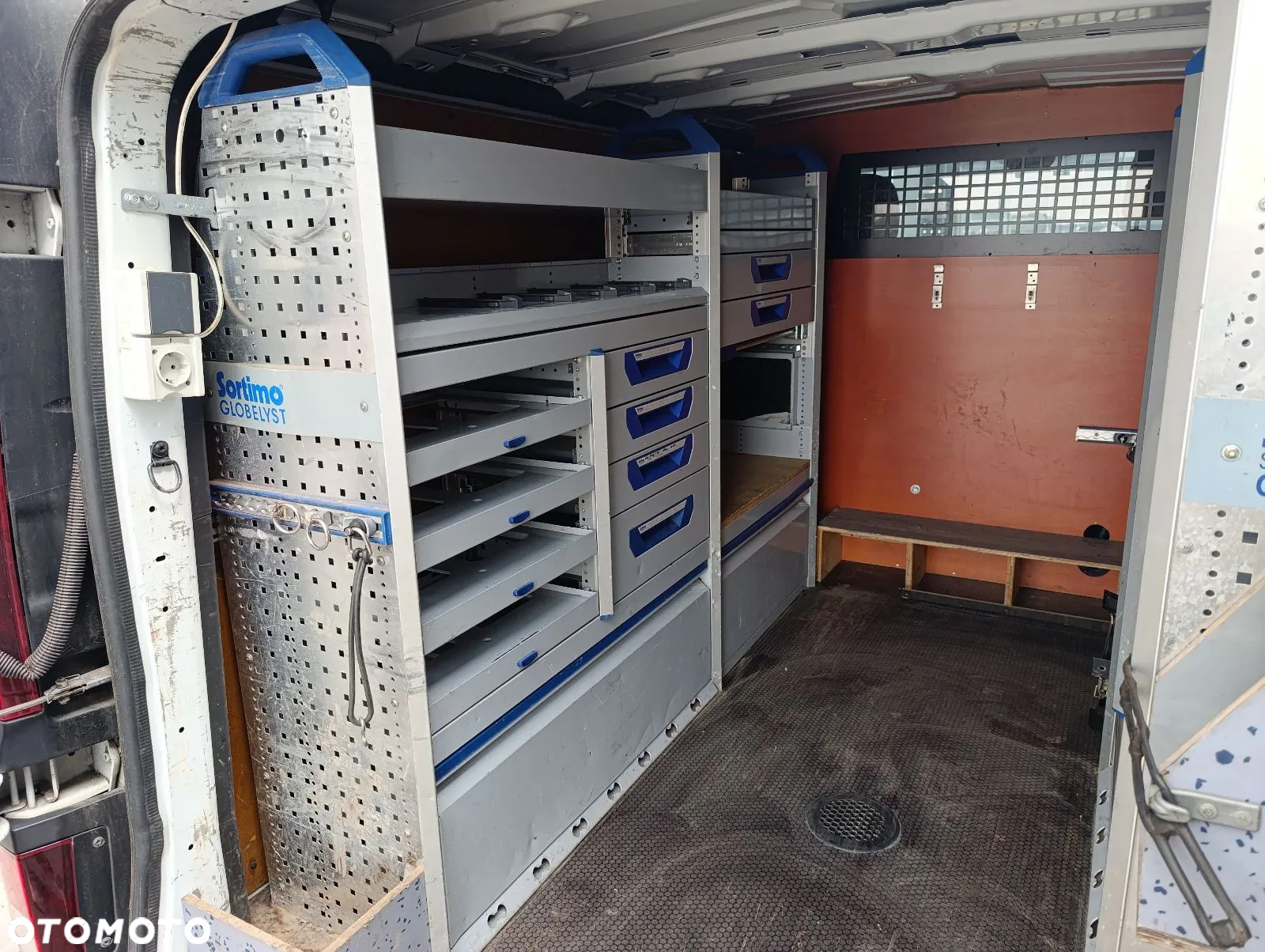 Renault Trafic - 12