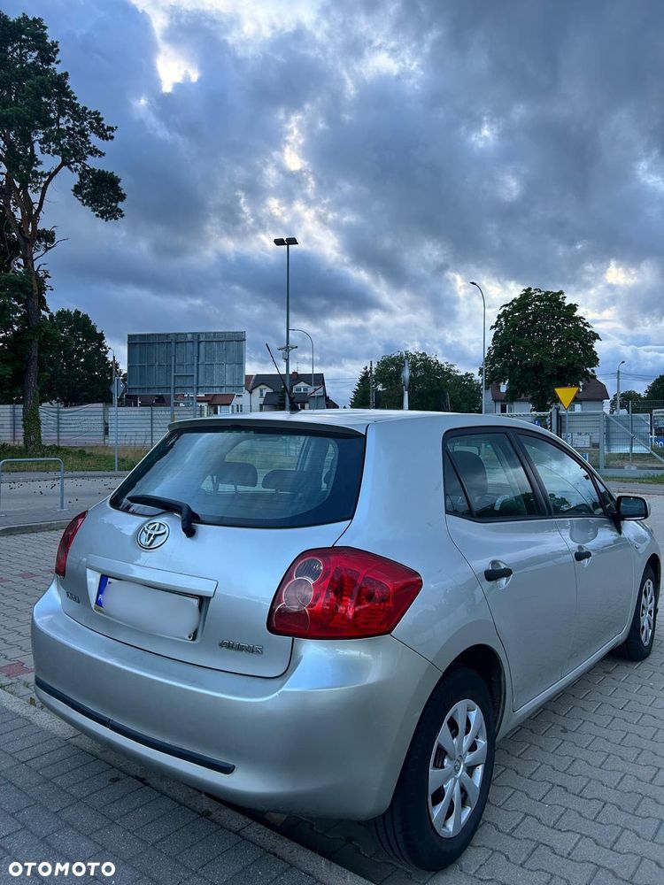 Toyota Auris - 4