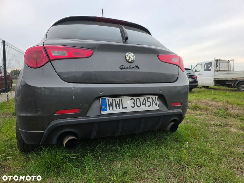 Alfa Romeo Giulietta 2012 photo 4