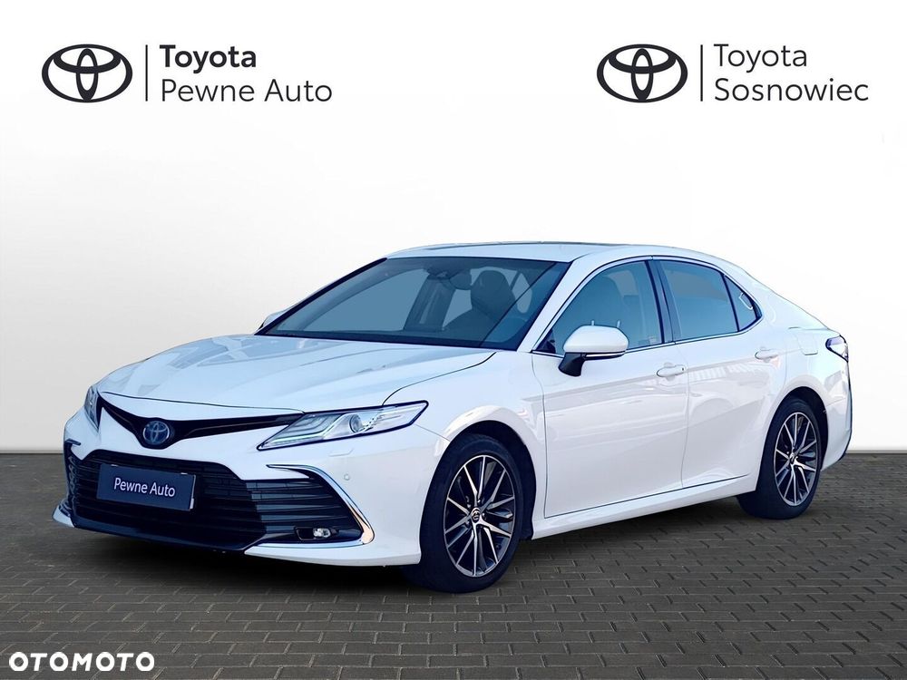 Toyota Camry - 1