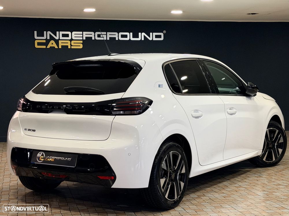 Peugeot e-208 E-Style — fotografia 9
