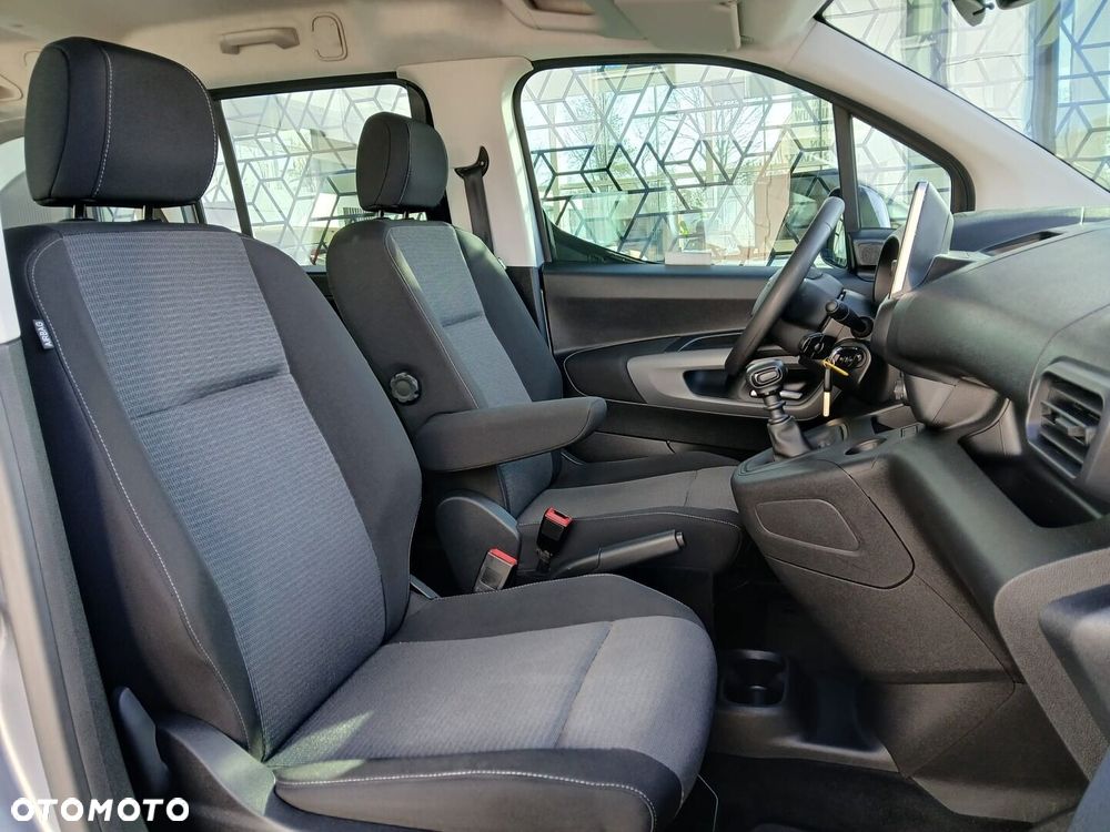 Toyota Proace City Verso Long 1.5 D-4D Business - 25