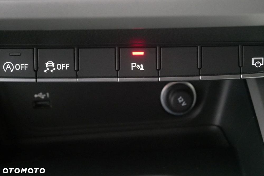 Audi A4 Limousine - 19