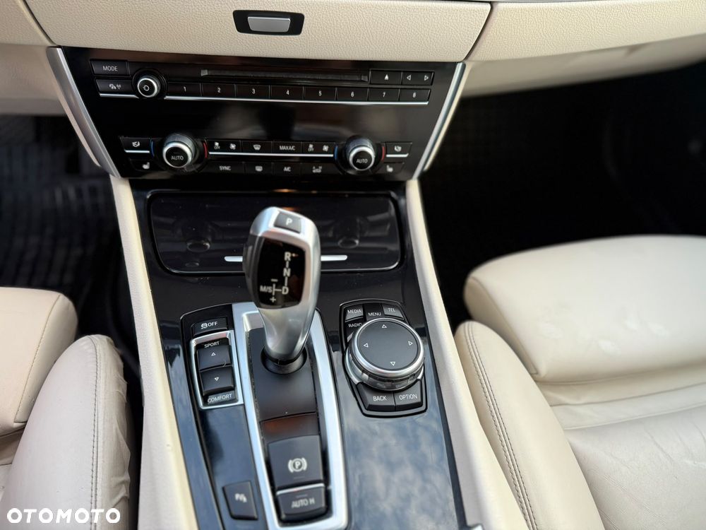 BMW Seria 5 520d xDrive Luxury Line - 21