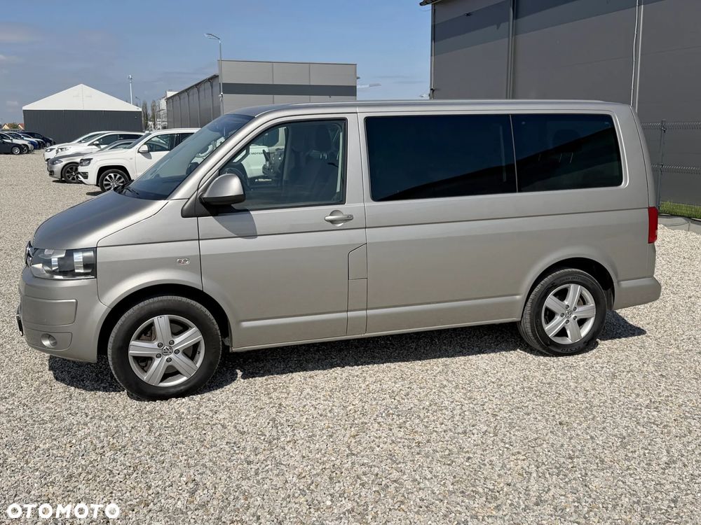 Volkswagen Multivan - 2