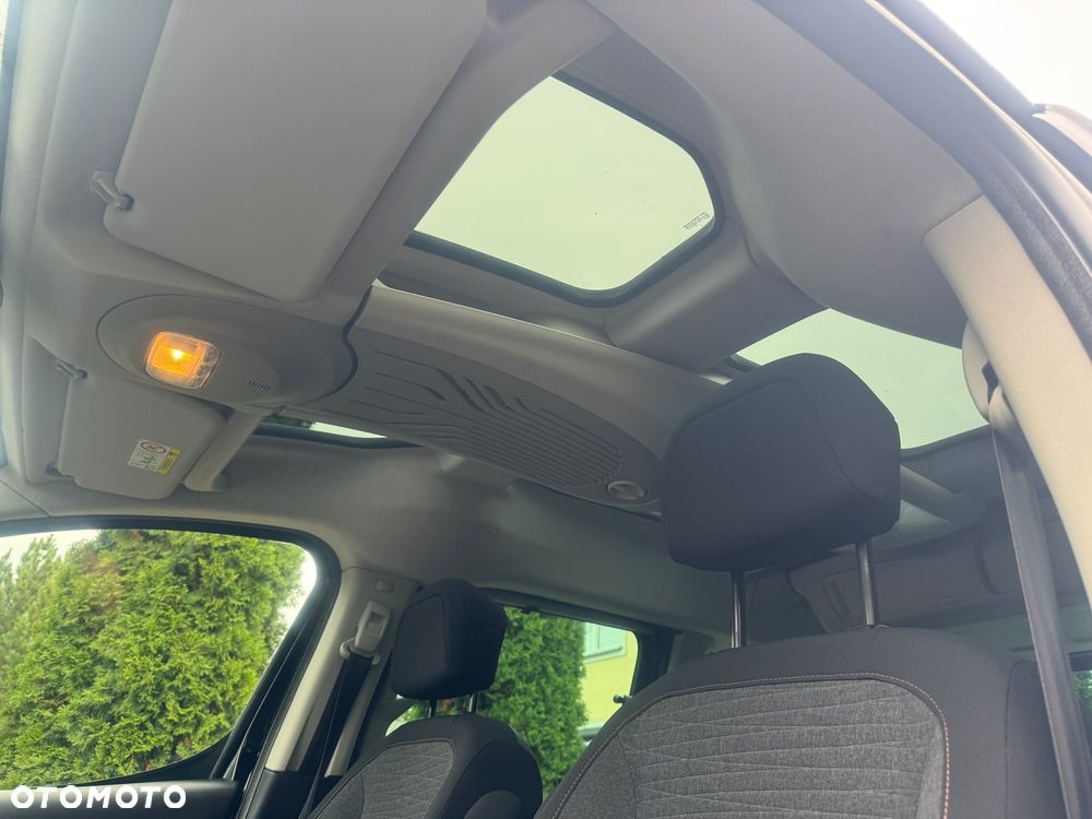 Citroën Berlingo Multispace BlueHDi 120 S&S SHINE - 17
