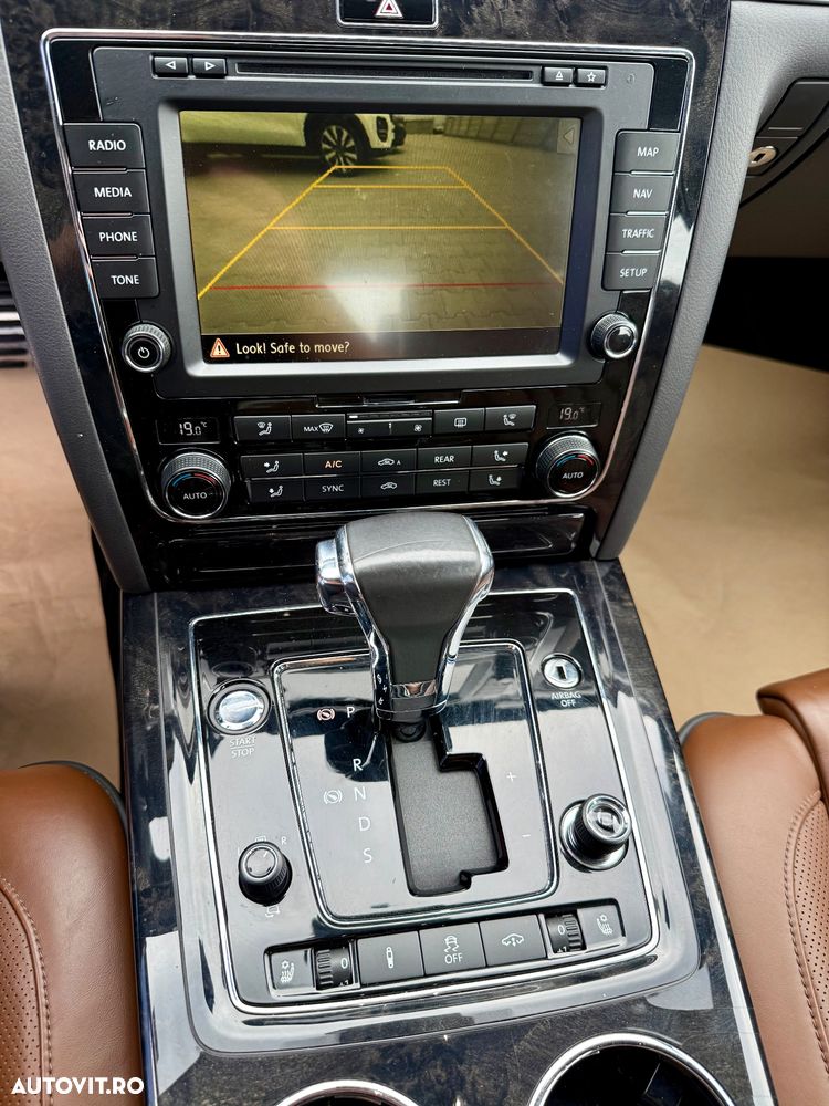 Volkswagen Phaeton 3.0 V6 TDI DPF 4MOTION Tiptronic - 19