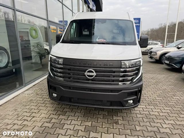 Nissan Interstar - 4
