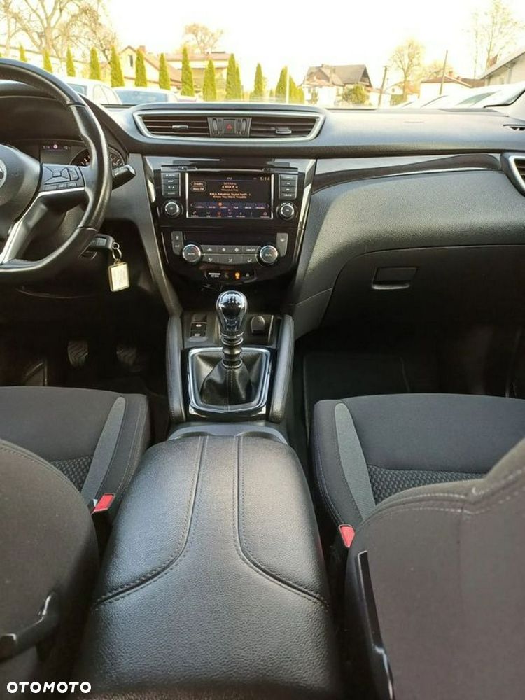 Nissan Qashqai 1.3 DIG-T N-Connecta - 20