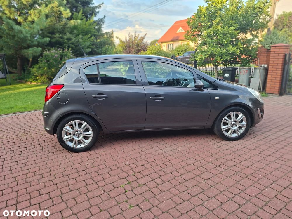 Opel Corsa 1.2 16V Enjoy - 5