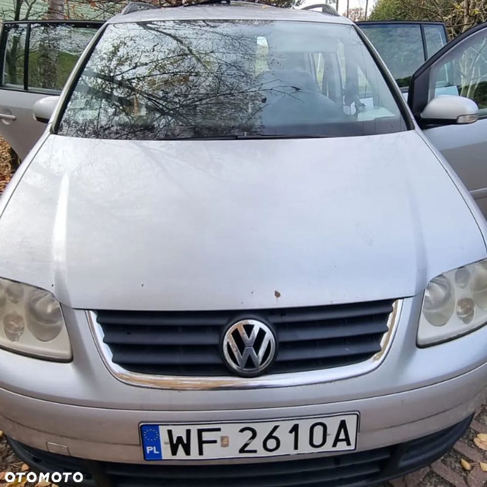 Volkswagen Touran - 5