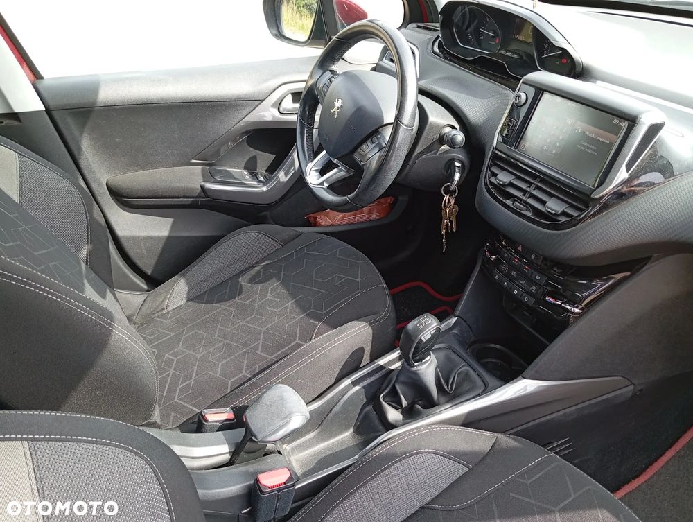 Peugeot 2008 1.2 Pure Tech Active EU6 - 14