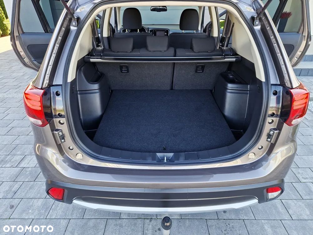 Mitsubishi Outlander 2.0 2WD SUV-Star - 23