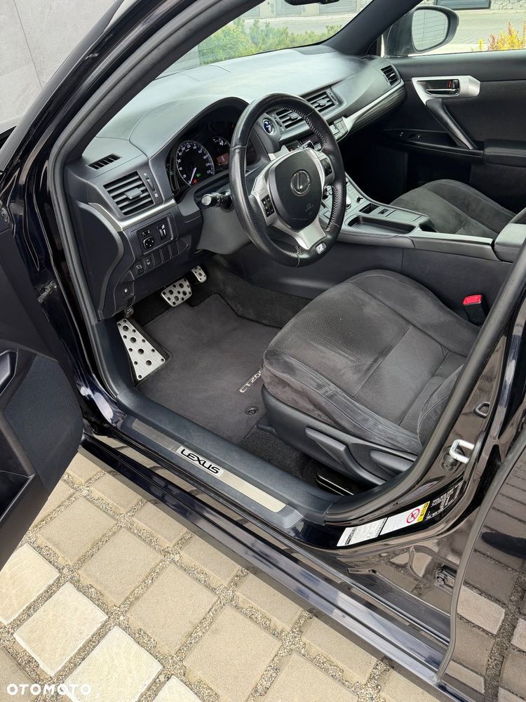 Lexus CT 200h F Sport - 11