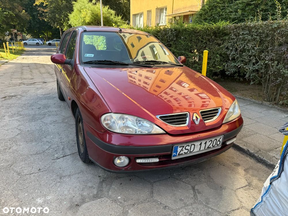 Renault Megane 1.4 RN 16V - 1