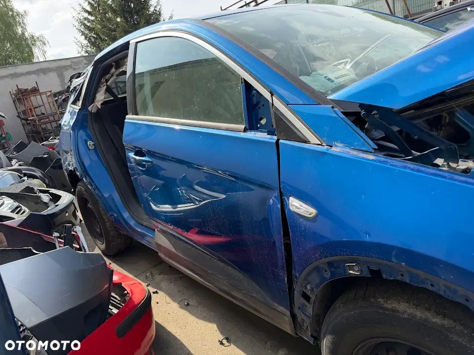 Opel Grandland X lampa wewnętrzna tył - 10