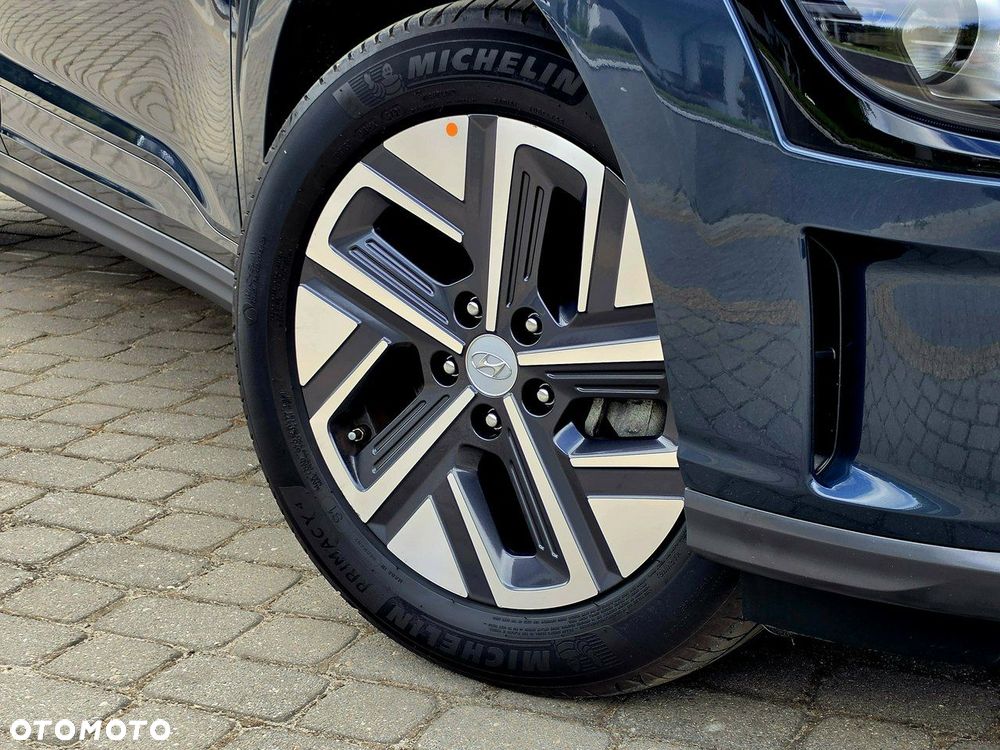 Hyundai Kona - 22