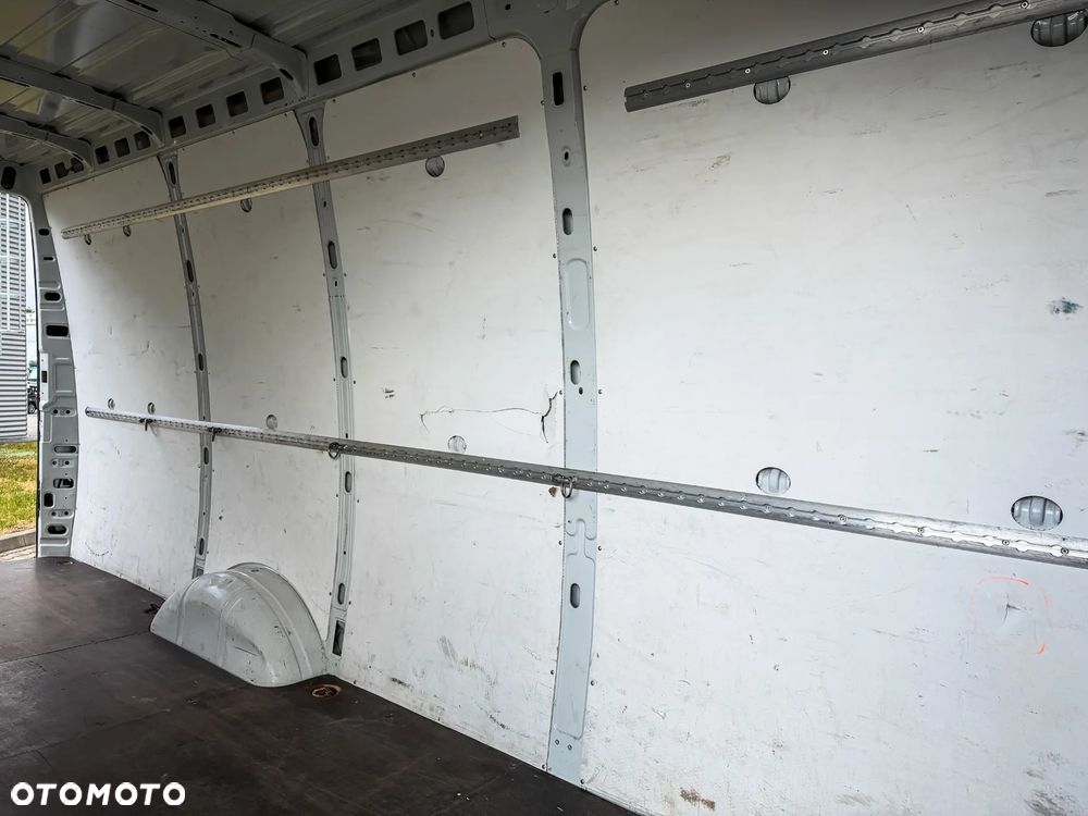 Iveco Daily 35S16 V 2.3 Diesiel 160 KM MT6 Furgon L4H2! - 35