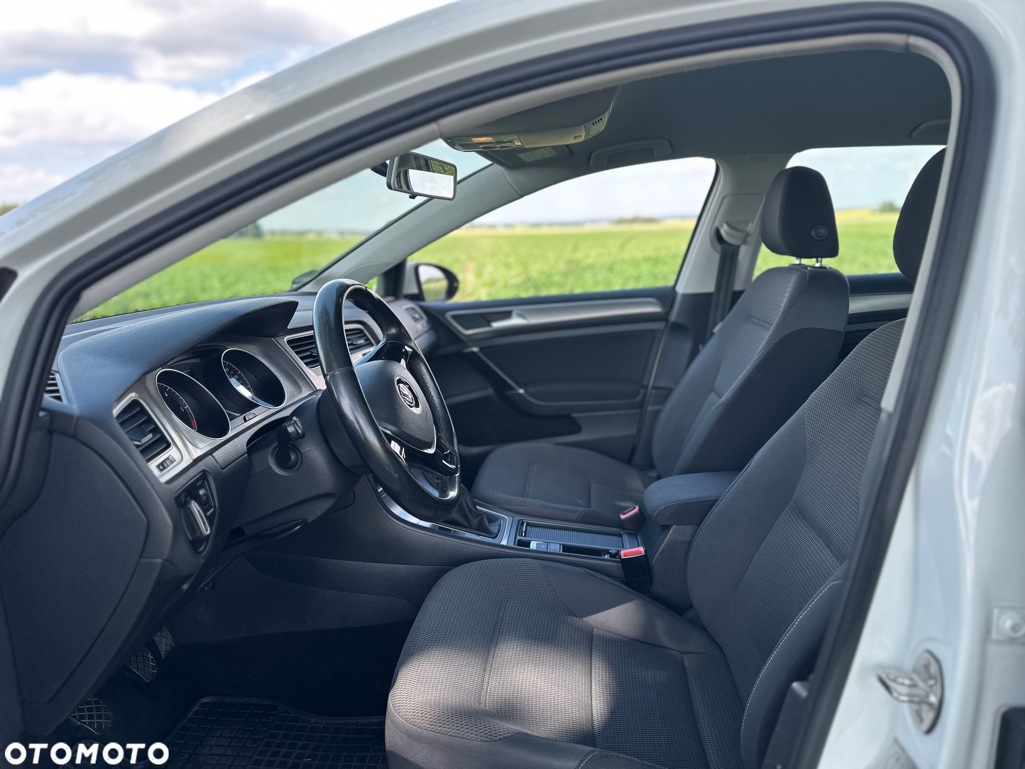Volkswagen Golf 1.6 TDI BlueMotion Trendline - 11