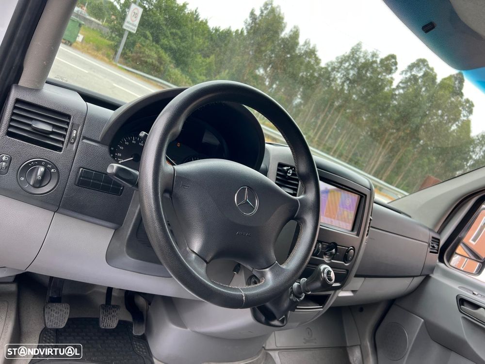 Mercedes-Benz sprinter 210 cdi van deduz iva para empresas - 9