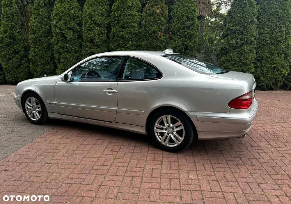 Mercedes-Benz CLK - 5