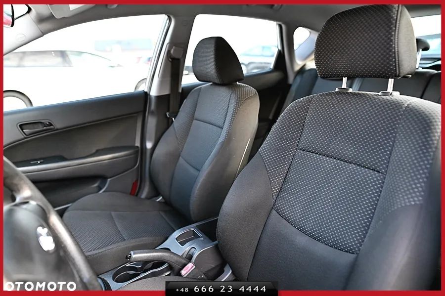Hyundai i30 1.4 Comfort - 21