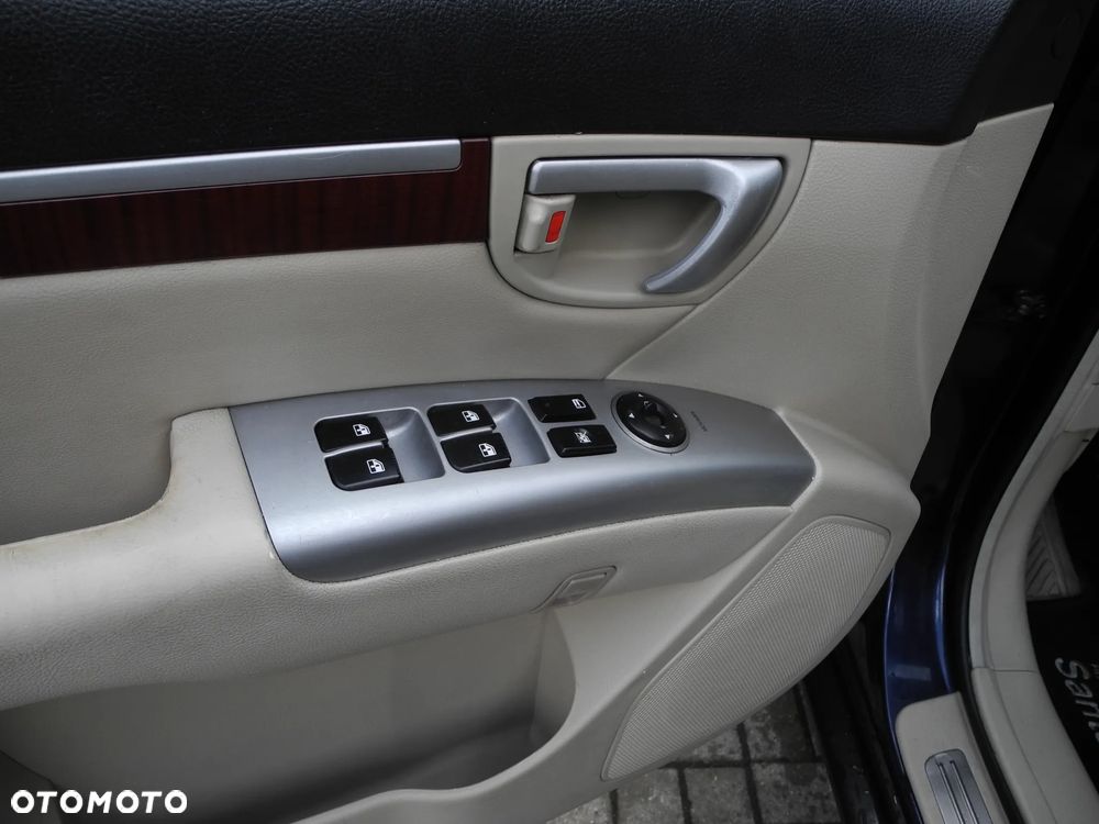 Hyundai Santa Fe 2.2 CRDi Executive 7os - 25