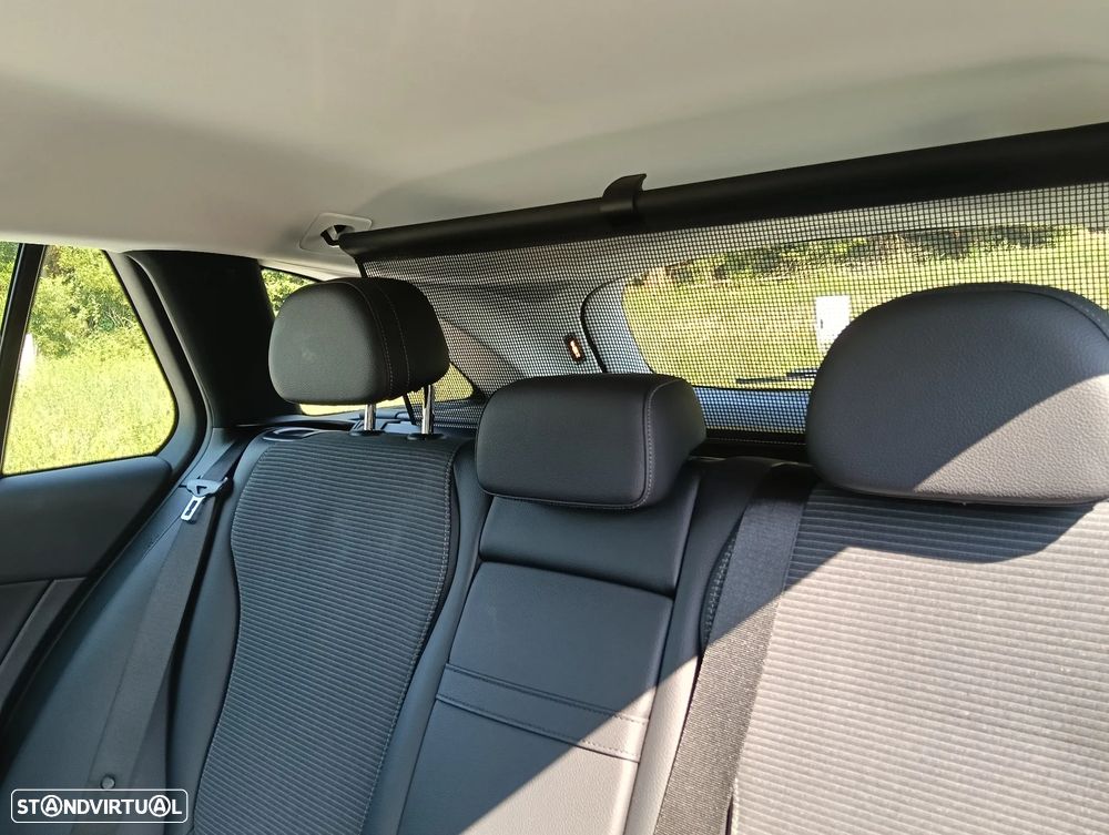 Mercedes-Benz C 300 e Avantgarde - 11