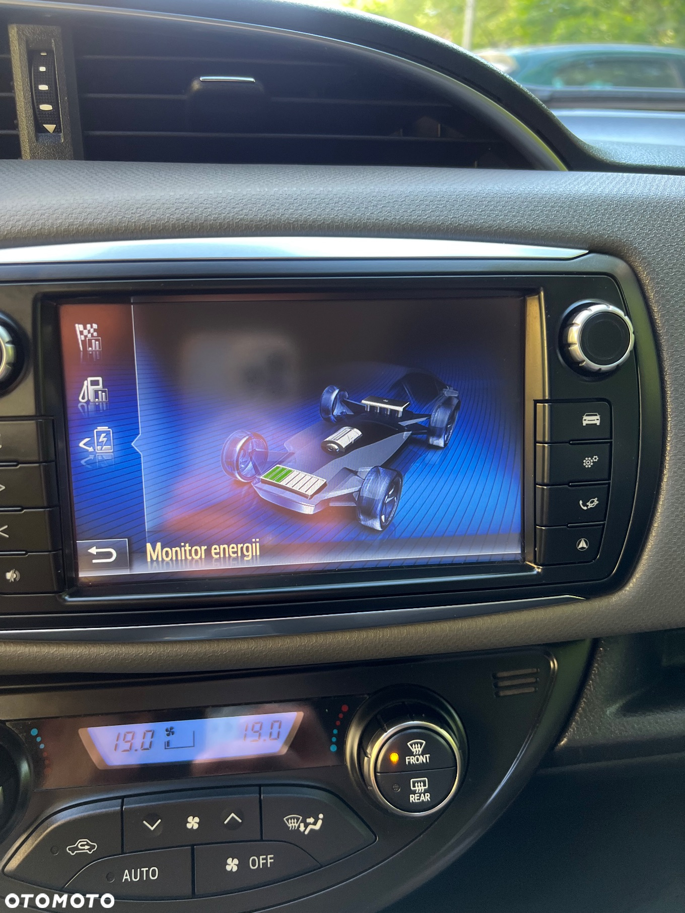 Toyota Yaris Hybrid 1.5 VVT-i Edition-S - 14