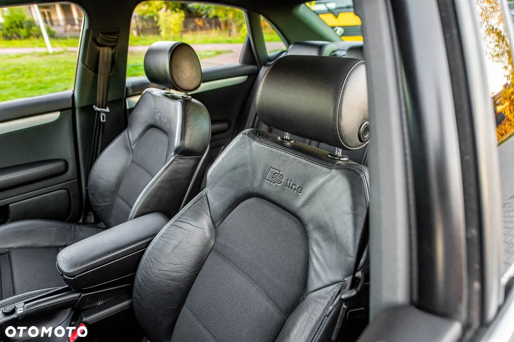 Audi A4 Limousine 2.0 T FSI quattro - 21